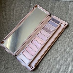 Urban decay naked 3 eyeshadow palette